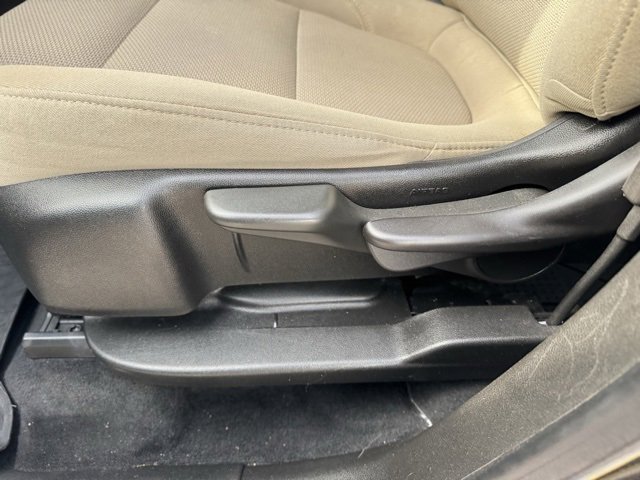 Used 2023 Chevrolet Traverse LS image 10