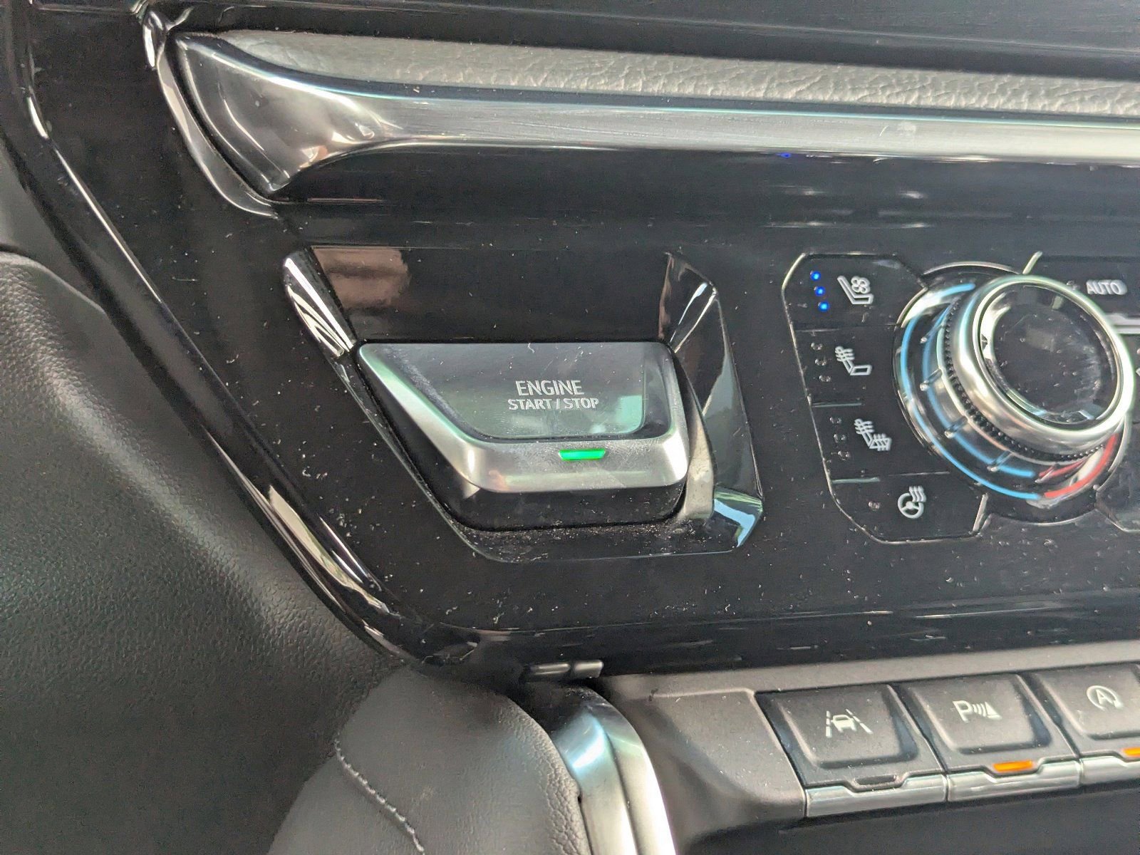 Used 2024 GMC Sierra 1500 Denali image 30