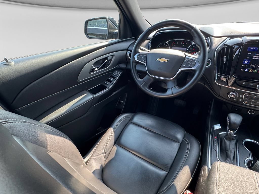 Used 2023 Chevrolet Traverse LT AWD/4WD image 23
