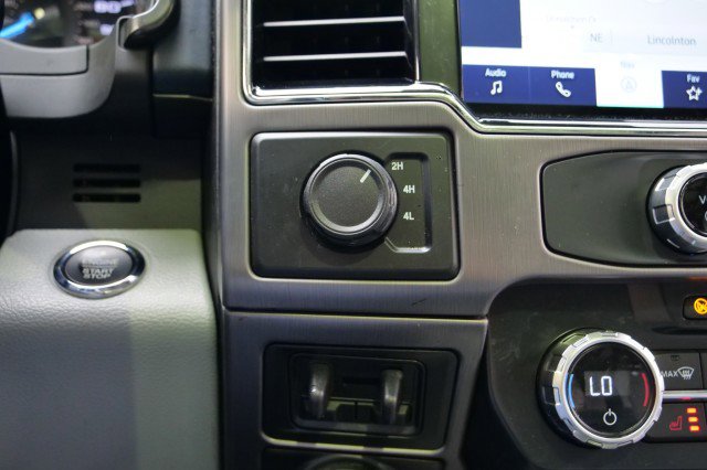 Used 2022 Ford F450 Limited w/ FX4 Off-Road Package image 13
