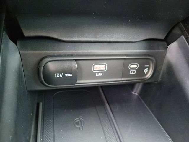 Certified 2025 Kia Telluride EX w/ EX Captain's Chair Package FWD image 21