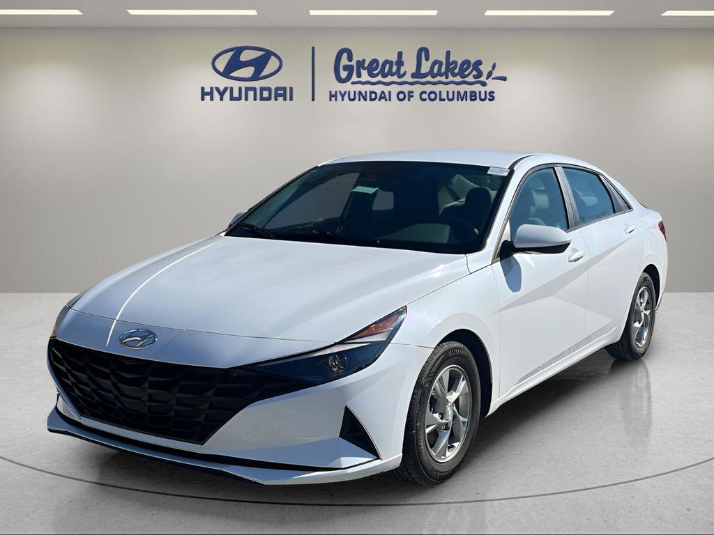 Used 2022 Hyundai Elantra SE w/ Preferred Accessory Package