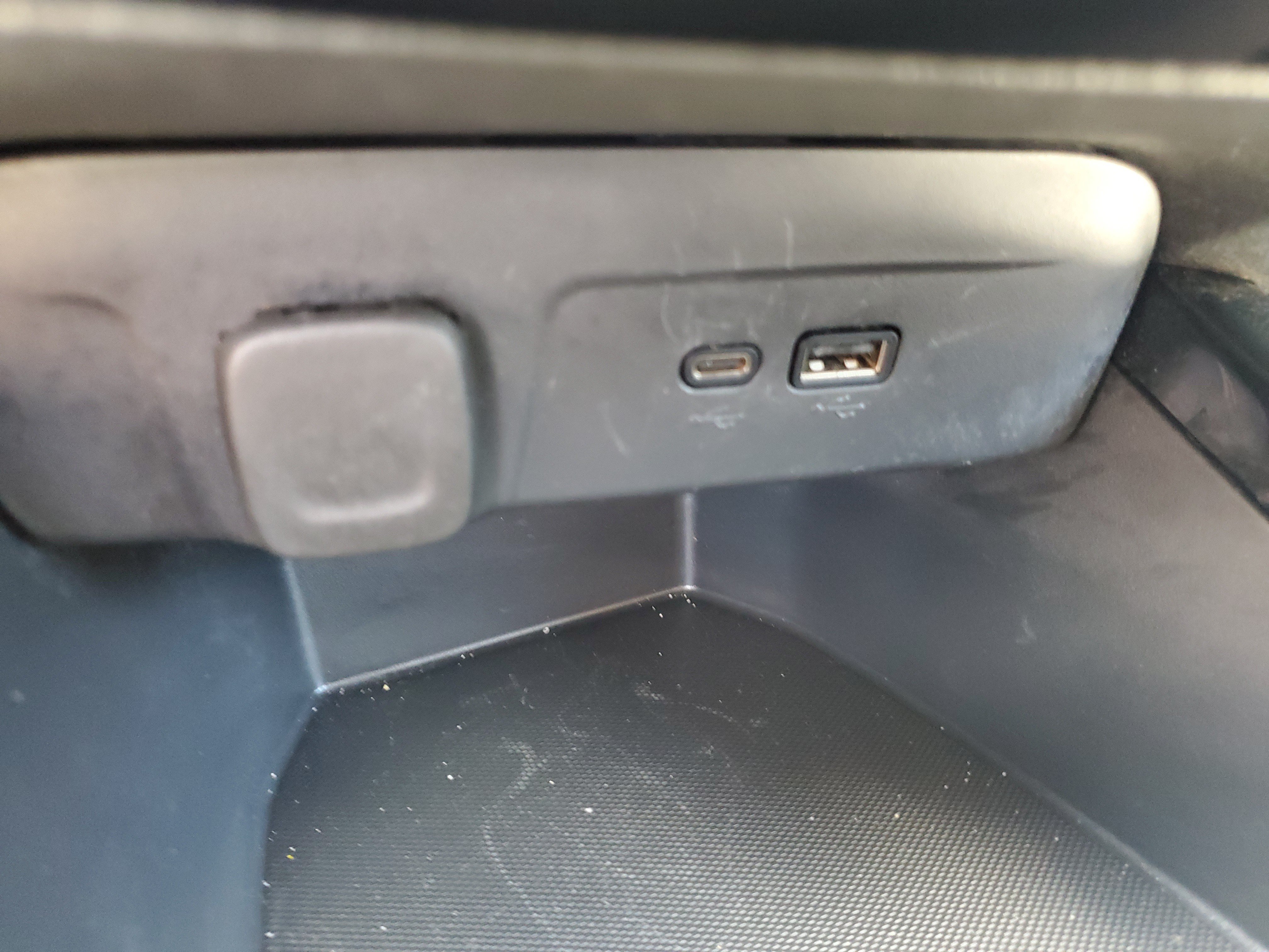 Used 2025 Chevrolet Trax LT FWD image 22