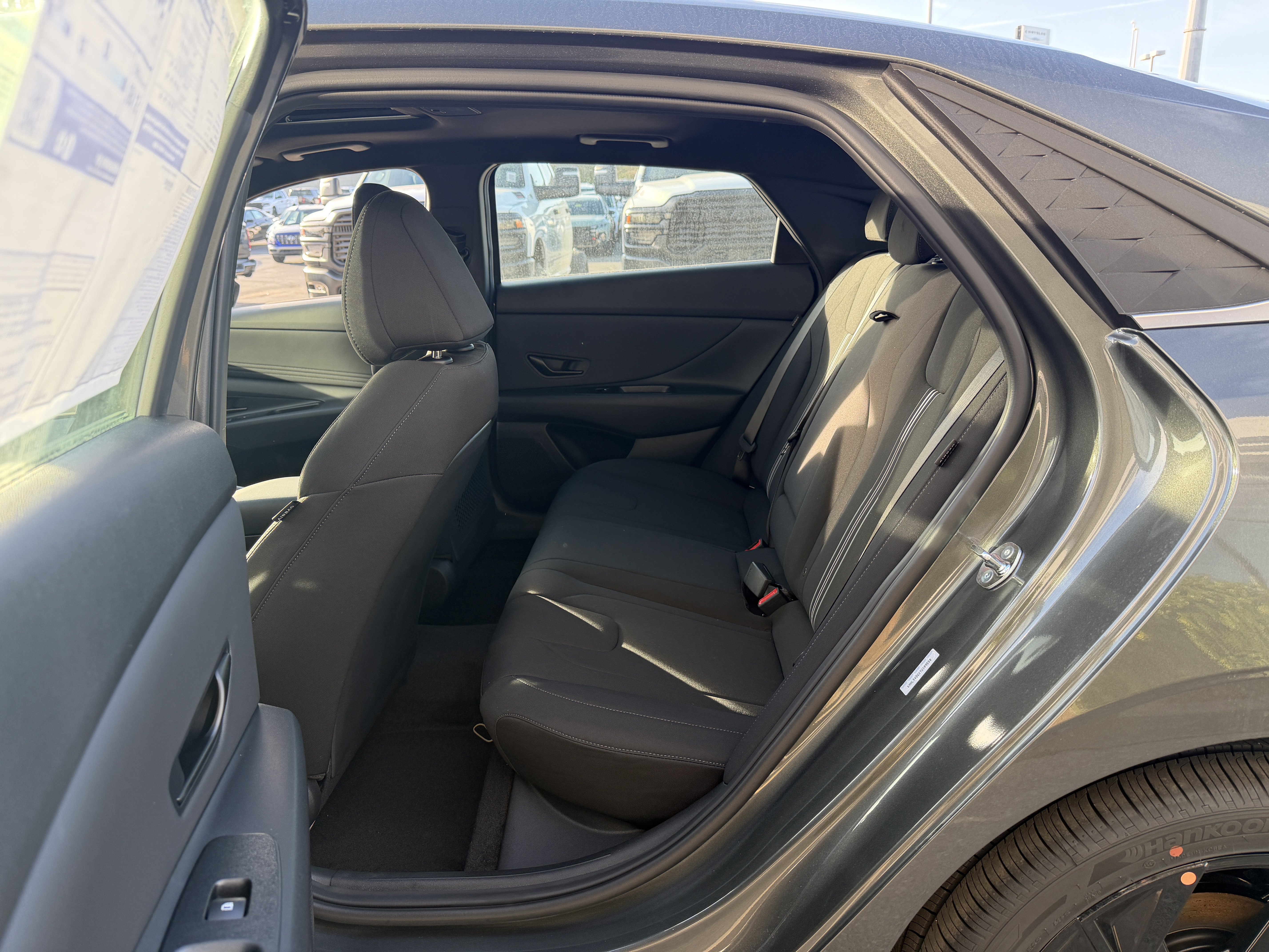 New 2026 Hyundai Elantra SEL Sport FWD image 21