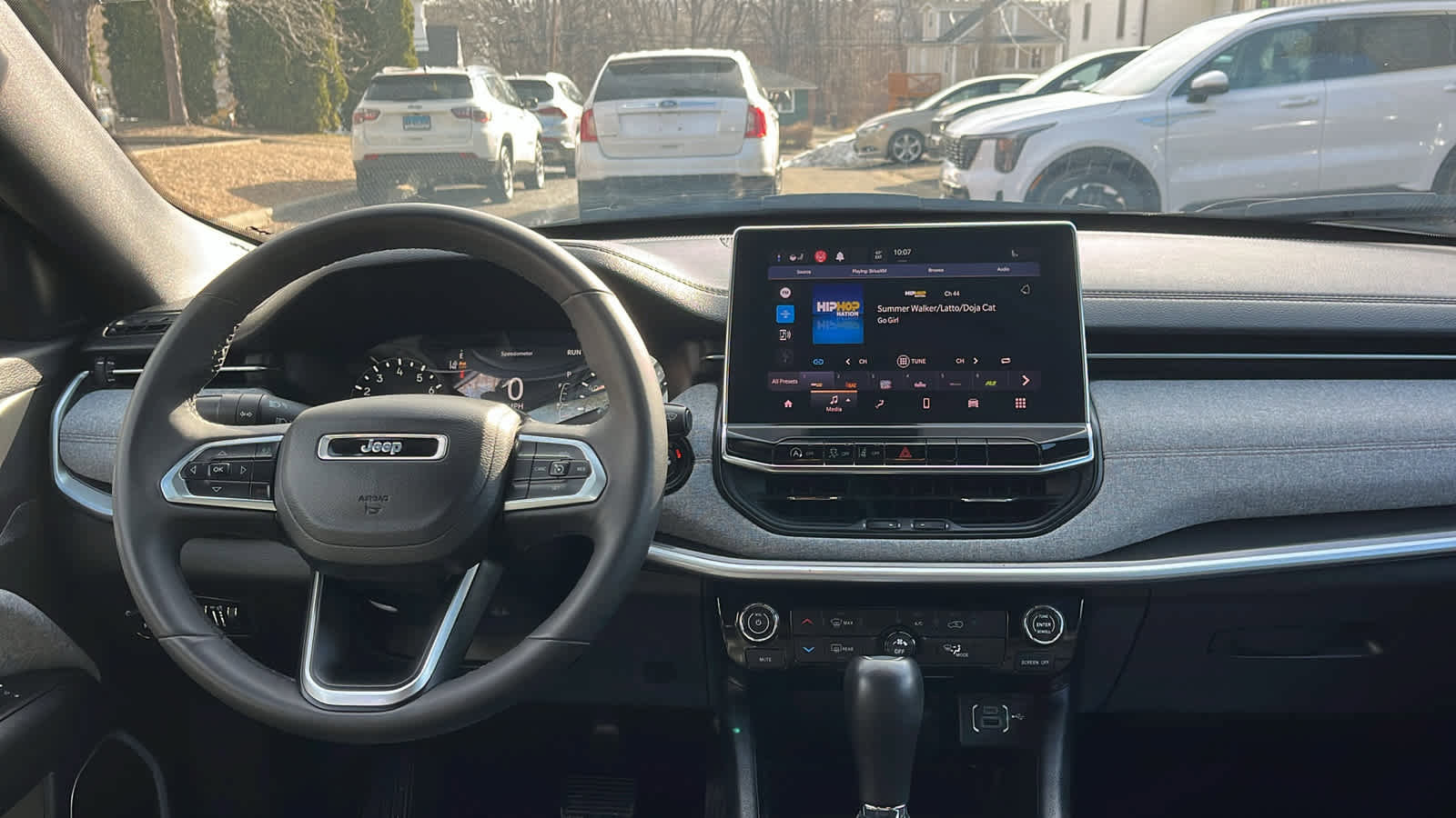 Used 2024 Jeep Compass Latitude image 29