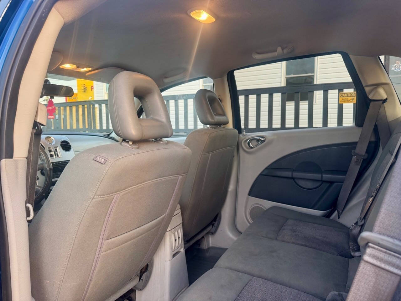 Used 2010 Chrysler PT Cruiser FWD image 11