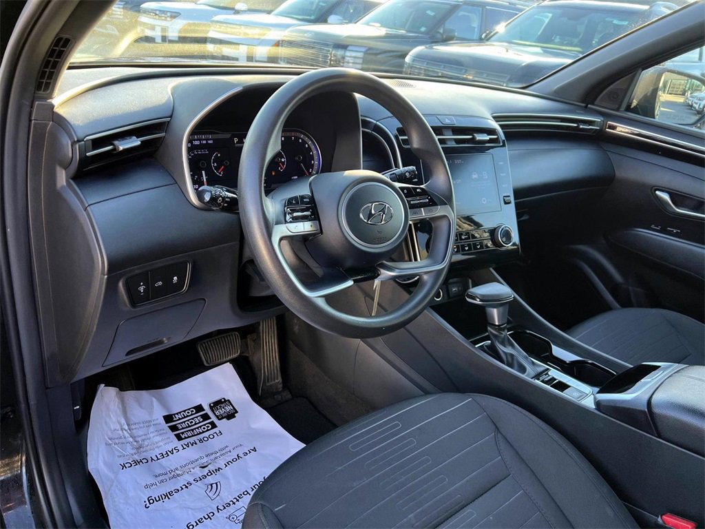 Certified 2023 Hyundai Santa Cruz SE image 9