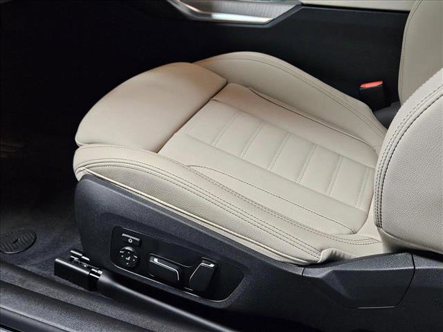 Used 2026 BMW 430i Coupe w/ Premium Package image 4