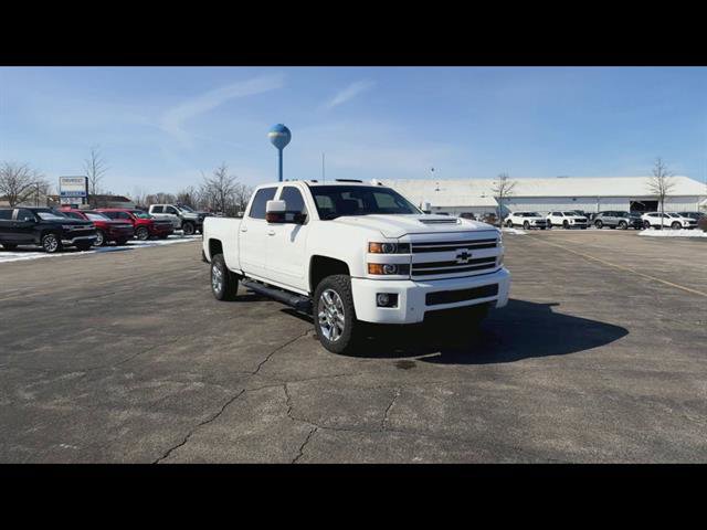 Used 2019 Chevrolet Silverado 2500 High Country image 24