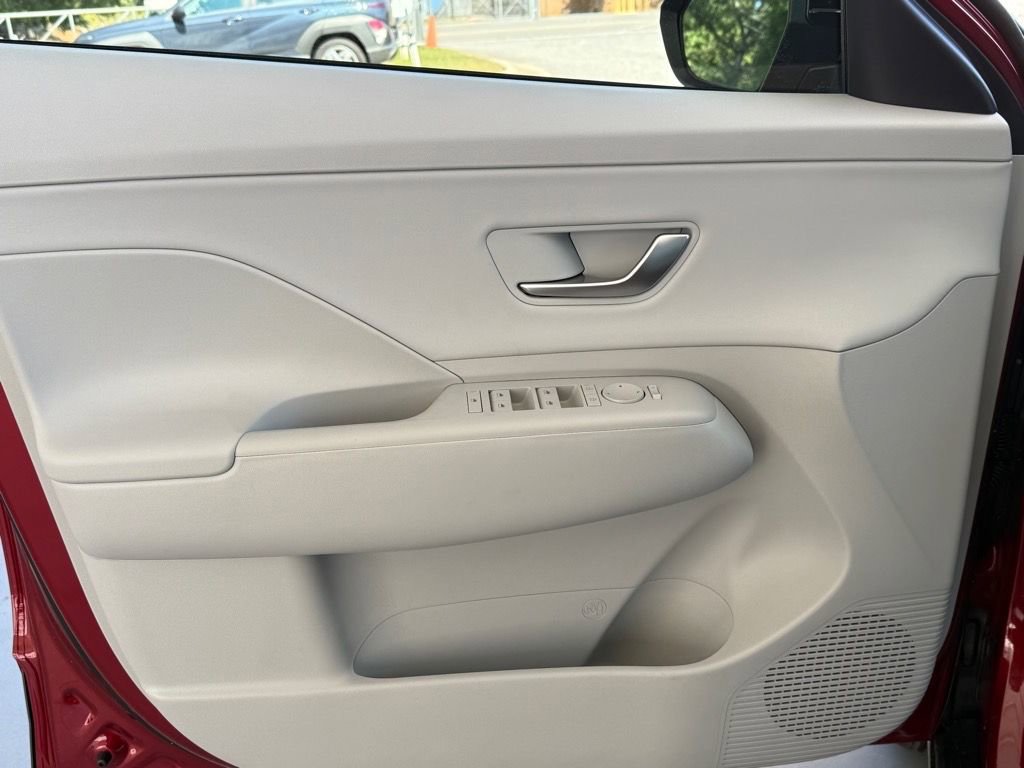 New 2026 Hyundai Kona SEL Premium image 8