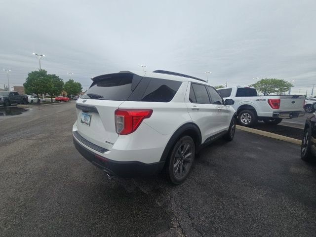 Used 2021 Ford Explorer XLT w/ Equipment Group 202A image 5