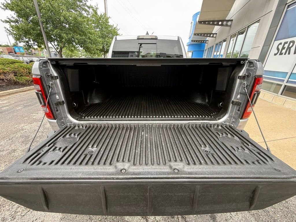 Used 2019 RAM 1500 Laramie RWD image 32