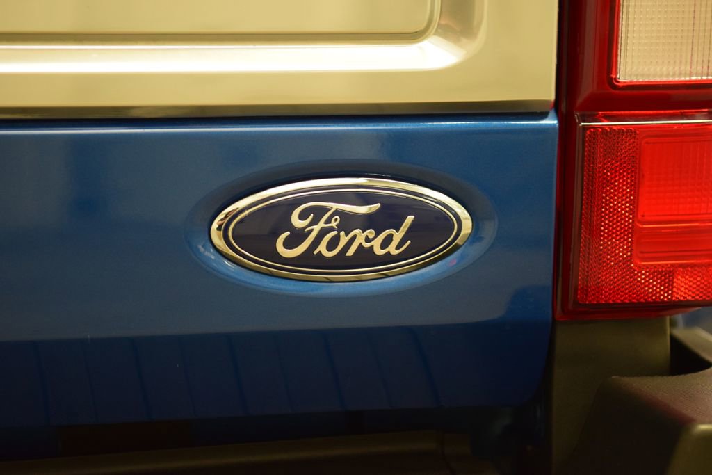 Used 2022 Ford F450 Limited image 23