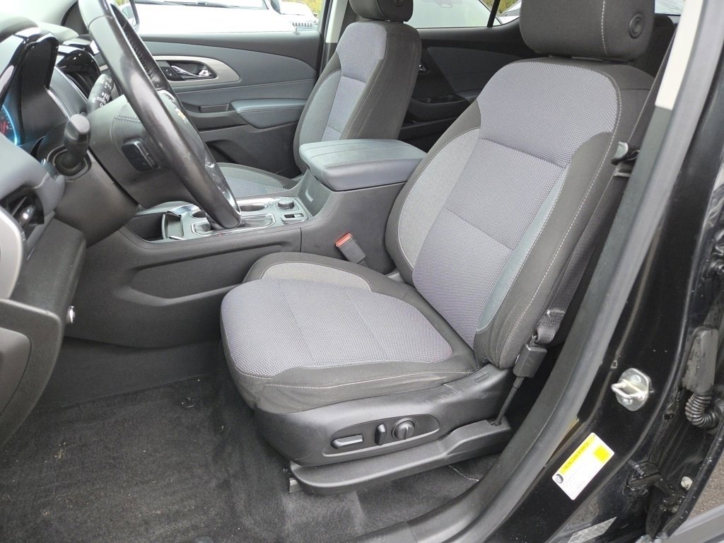Used 2018 Chevrolet Traverse LT image 6