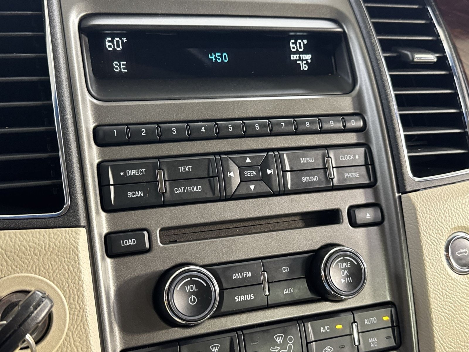 Used 2012 Ford Taurus SEL FWD image 30