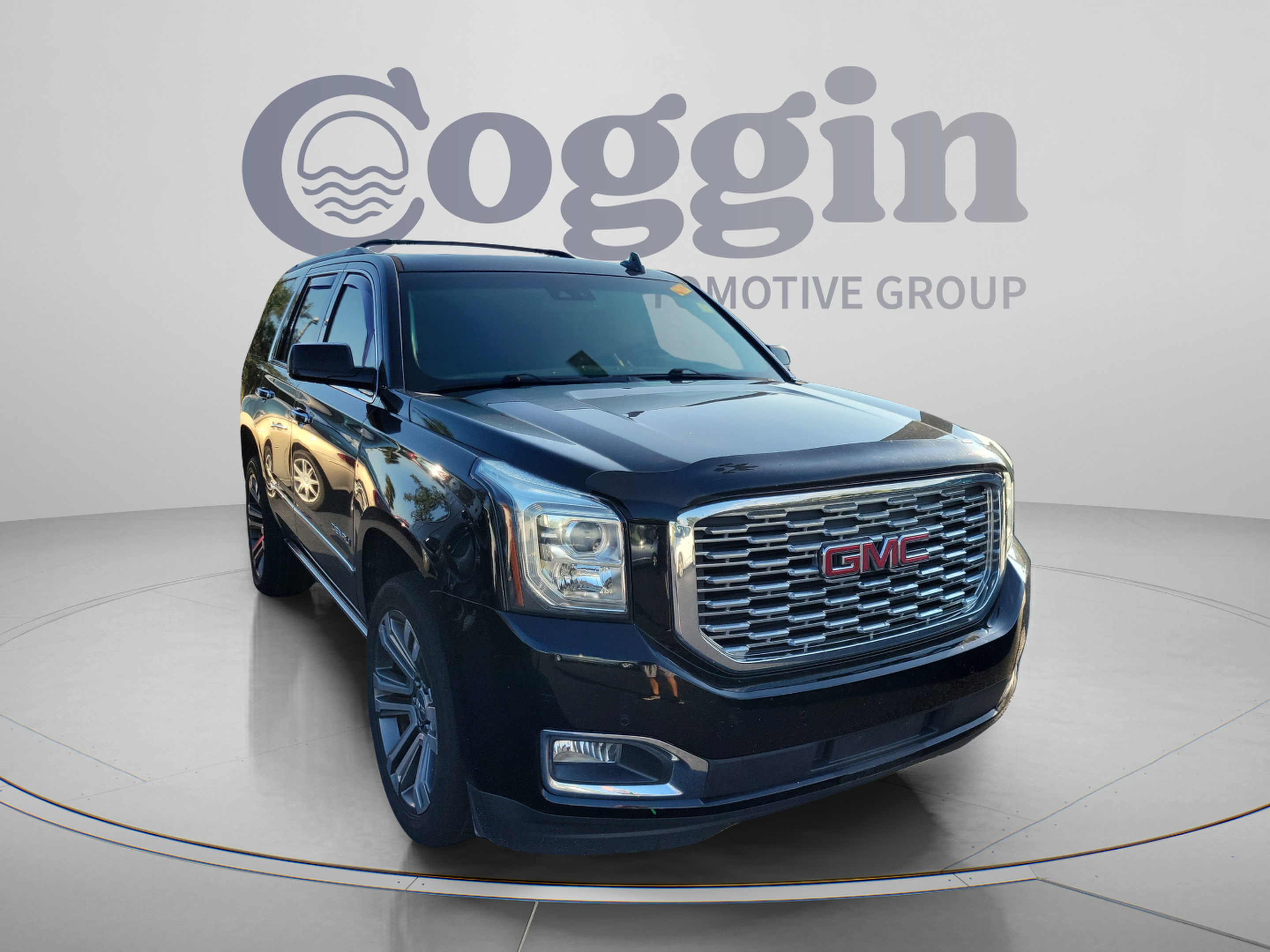 Used 2018 GMC Yukon Denali w/ Denali Ultimate Package AWD/4WD image 4