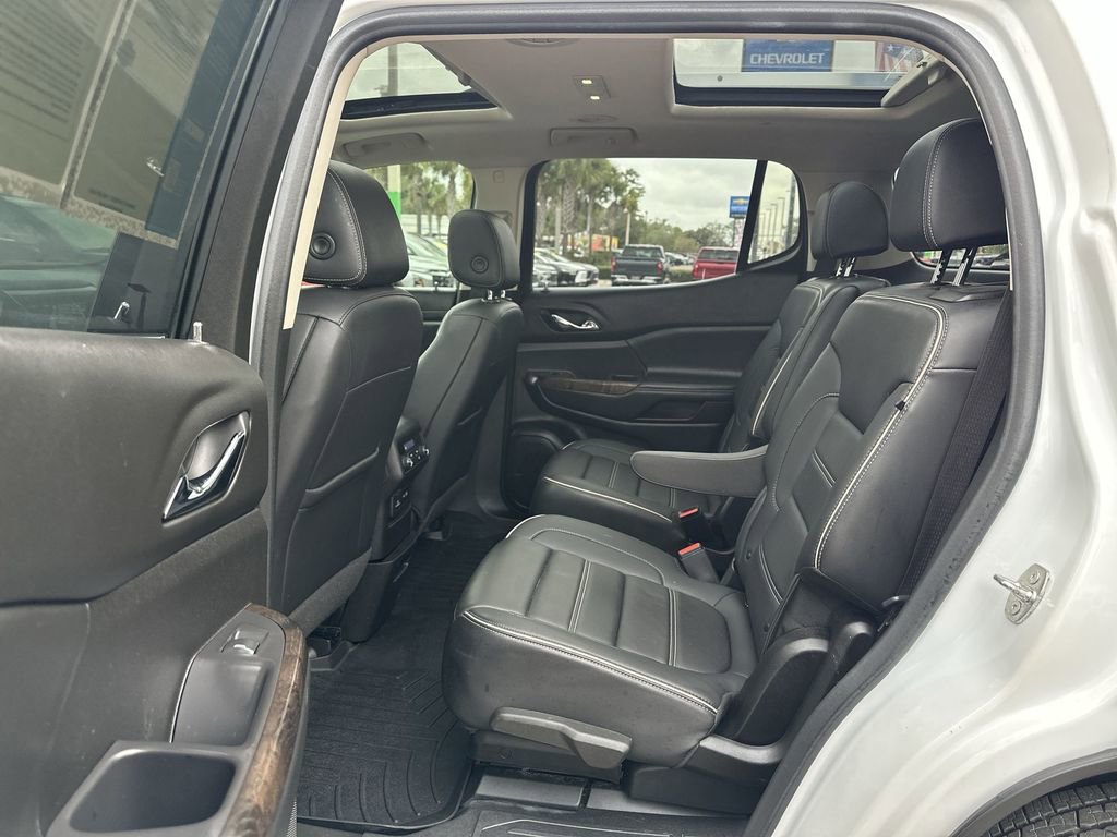 Used 2022 GMC Acadia Denali w/ Denali Technology Package image 27