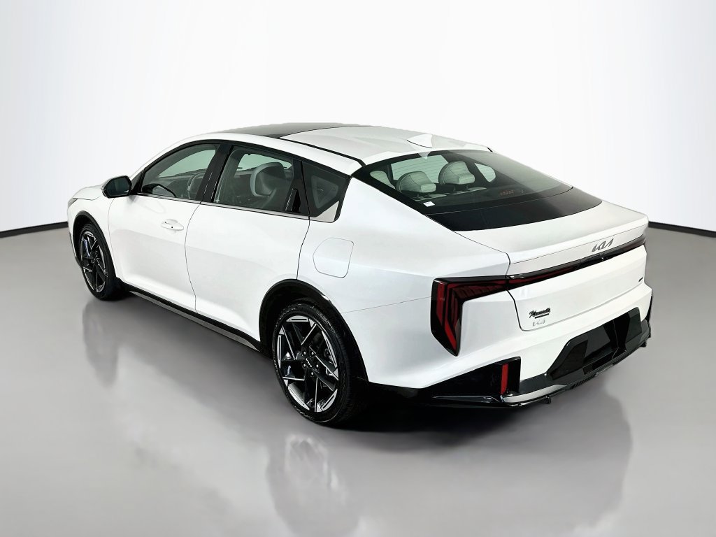 Used 2025 Kia K4 GT-Line w/ GT-Line Premium Package FWD image 5