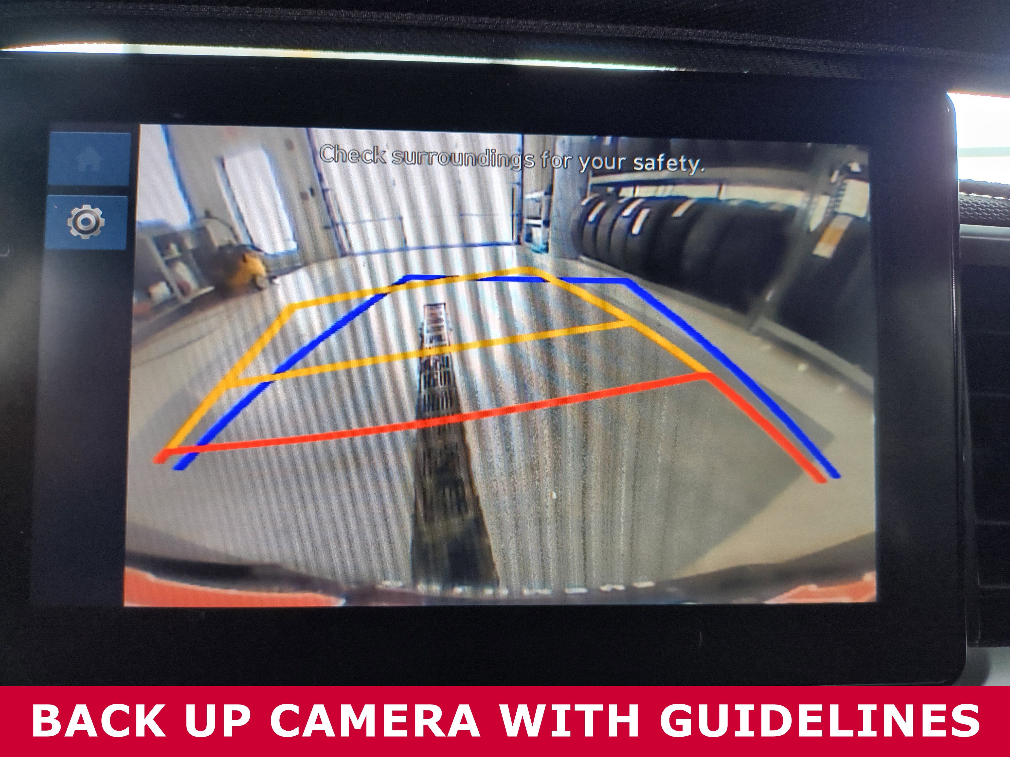 Used 2024 Hyundai Venue SE image 19