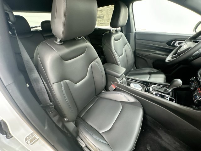 New 2026 Jeep Compass Limited AWD/4WD image 32