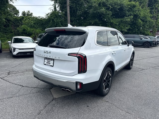 Certified 2024 Kia Telluride EX w/ EX Captain's Chair Package FWD image 6
