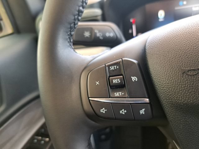 Used 2025 Ford Maverick XLT w/ XLT Luxury Package AWD/4WD image 18