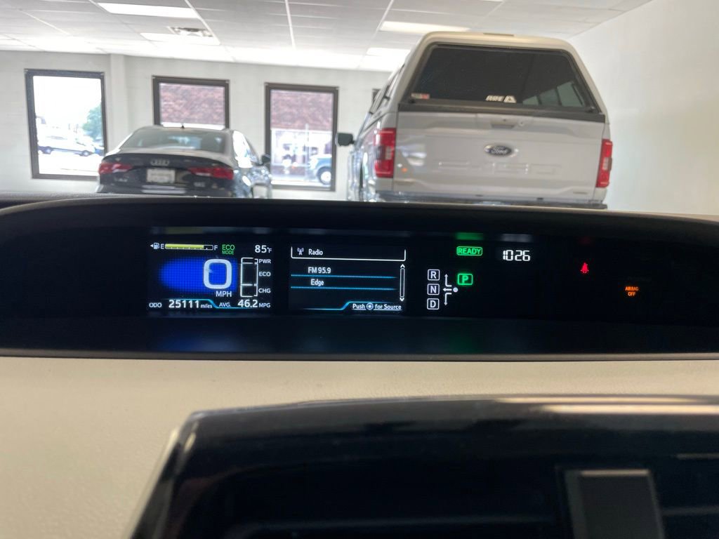 Used 2016 Toyota Prius Three image 19
