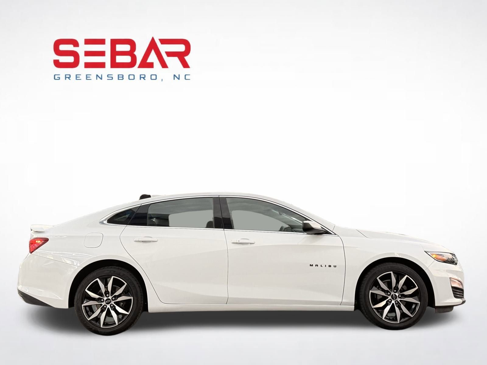 Used 2022 Chevrolet Malibu RS image 3