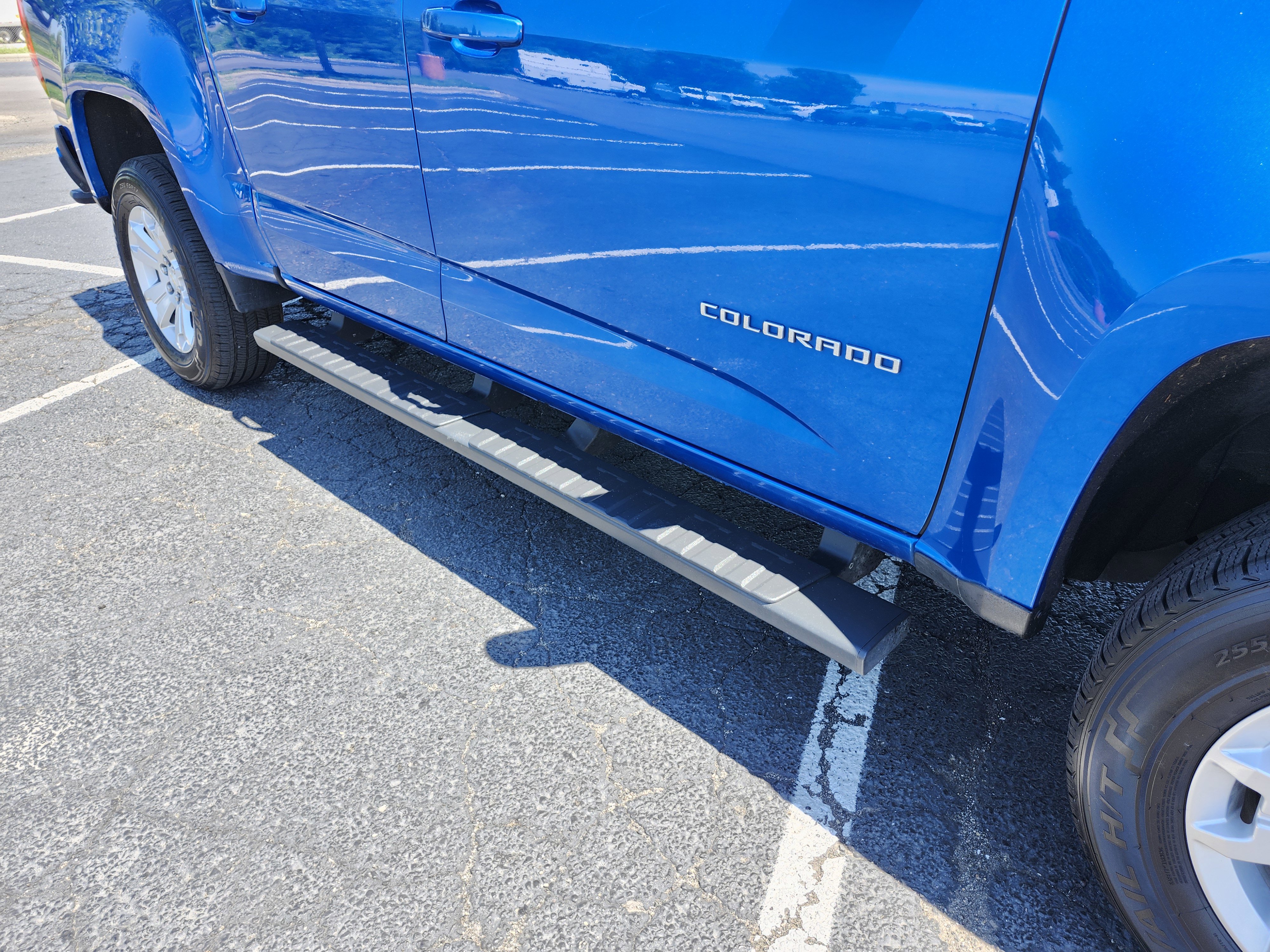 Used 2021 Chevrolet Colorado LT RWD image 10