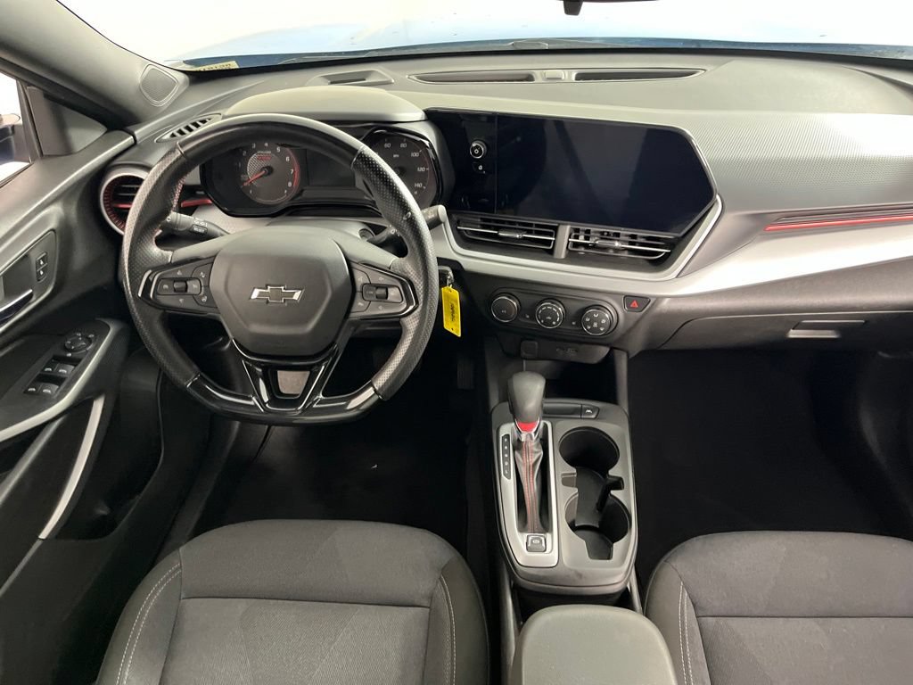 Certified 2024 Chevrolet Trax RS FWD image 5