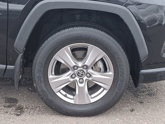 Used 2023 Toyota RAV4 XLE w/ Convenience Package image 8