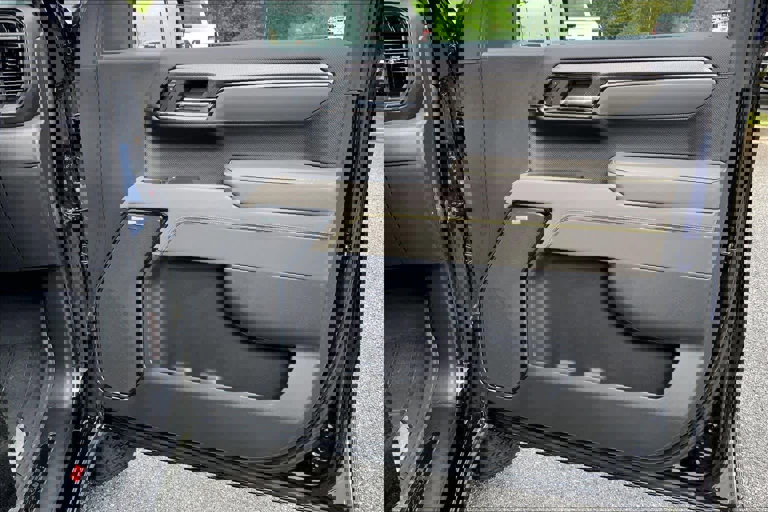 Used 2023 Chevrolet Silverado 1500 ZR2 w/ Technology Package image 22