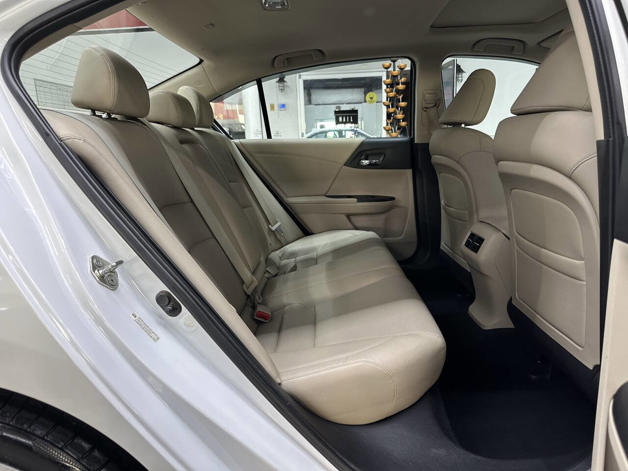 Used 2014 Honda Accord Touring image 15