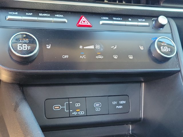 Used 2025 Hyundai Sonata SEL AWD/4WD image 33