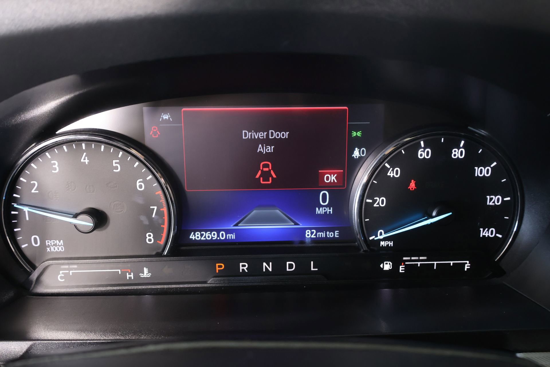 Used 2022 Ford Explorer XLT w/ Equipment Group 202A AWD/4WD image 4