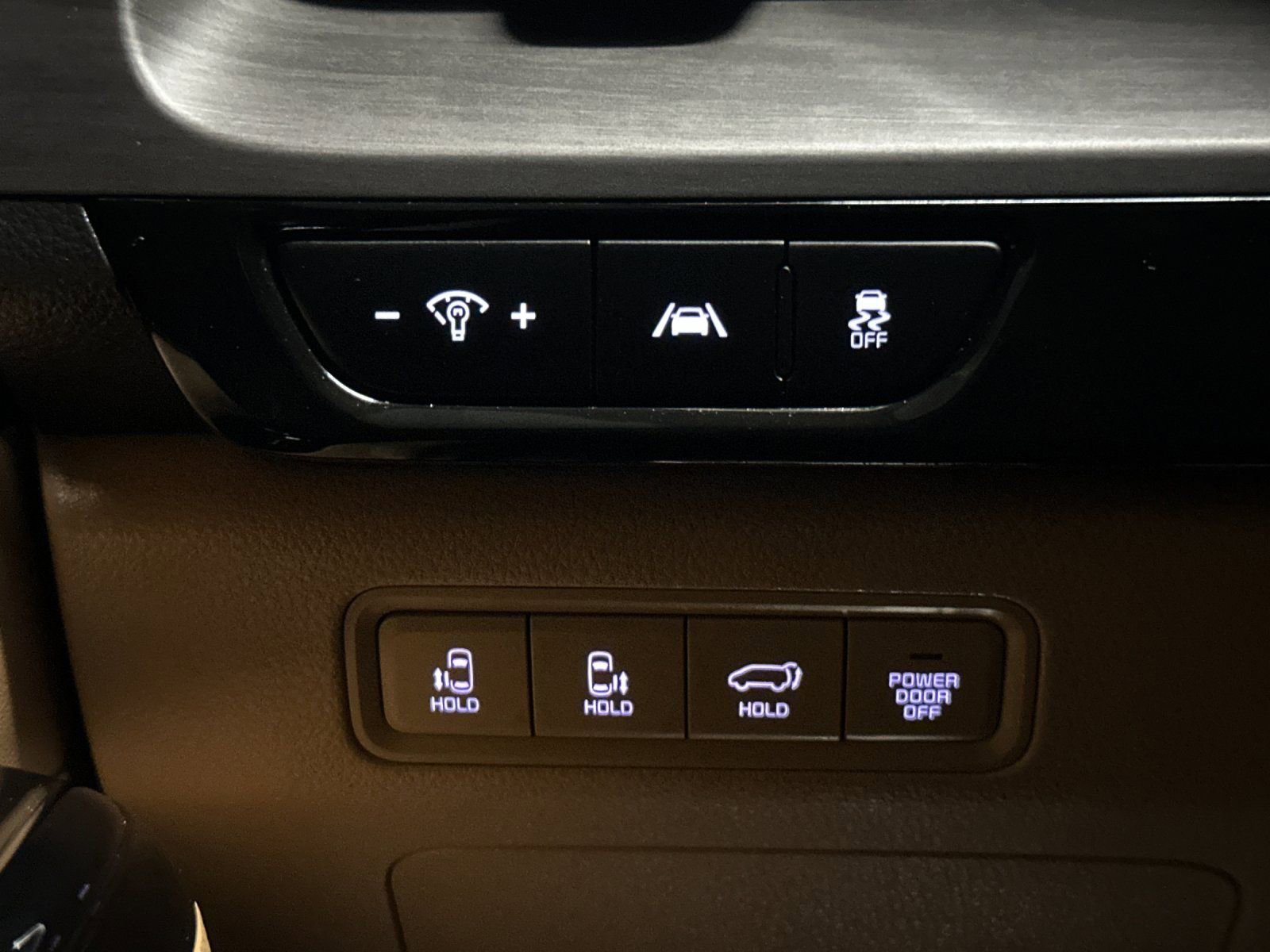 Certified 2024 Kia Carnival EX image 36