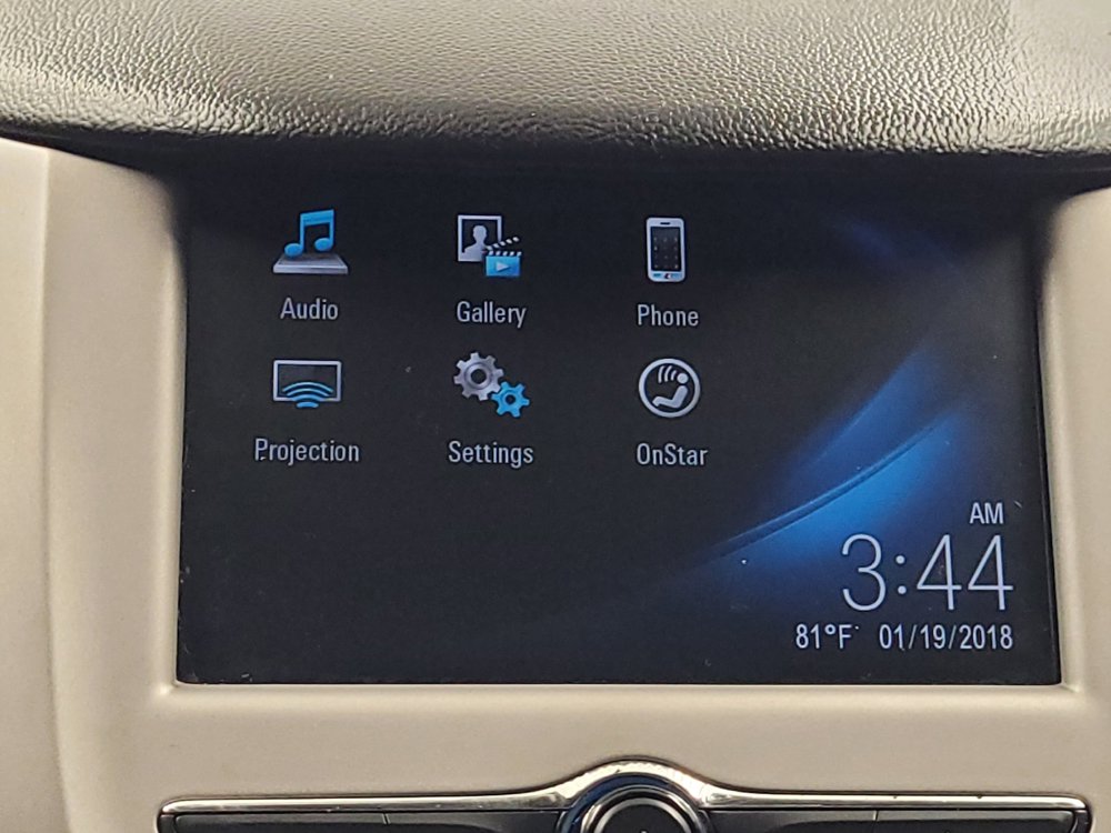 Used 2018 Chevrolet Cruze LS FWD image 25