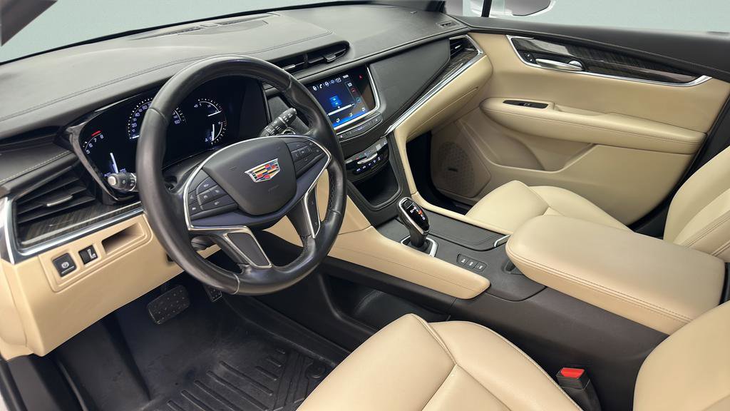 Used 2019 Cadillac XT5 AWD image 12