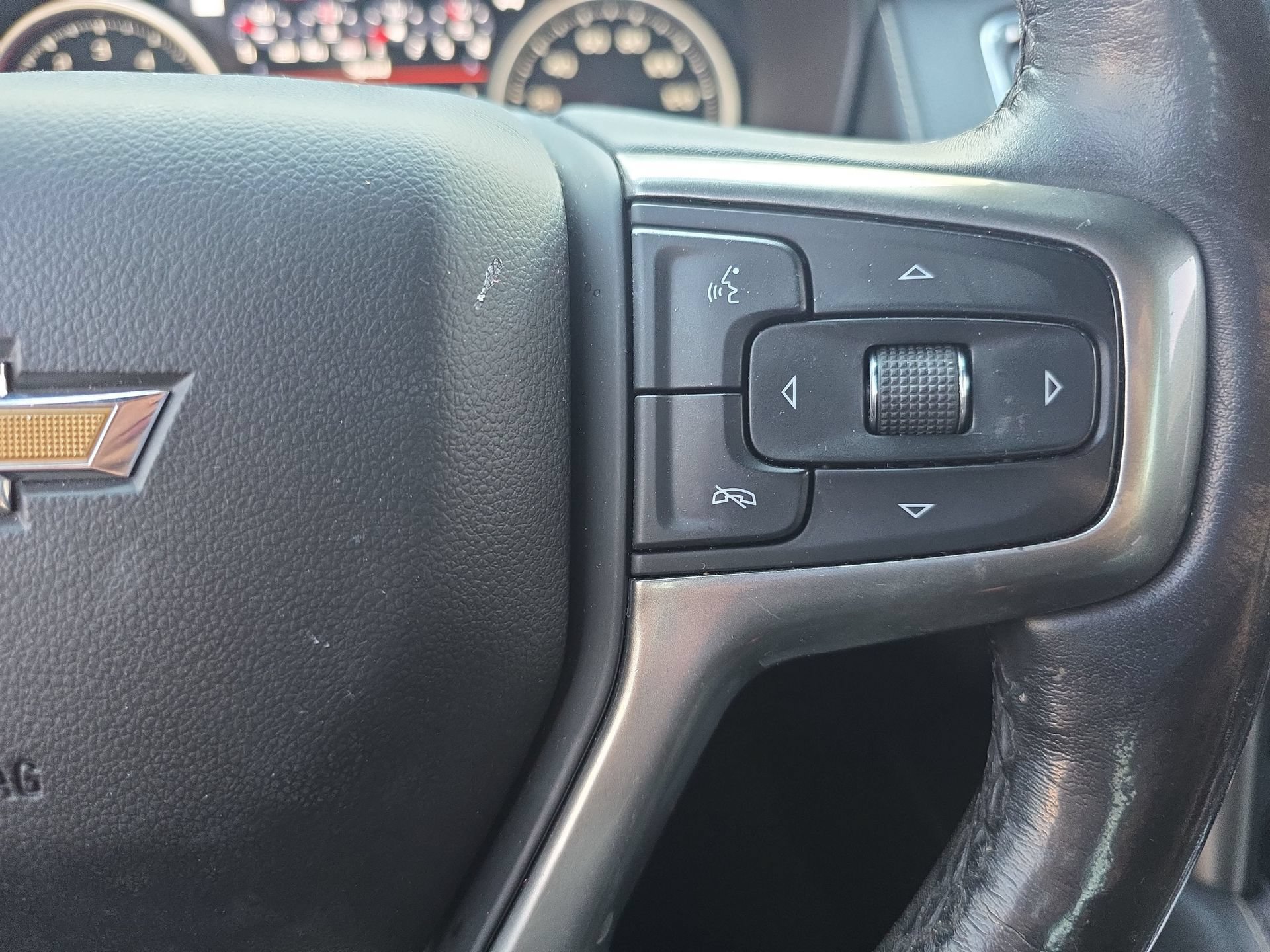 Used 2021 Chevrolet Tahoe Premier w/ Premium Package AWD/4WD image 18