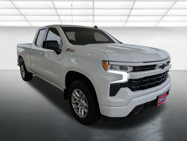 Used 2023 Chevrolet Silverado 1500 RST w/ Z71 Off-Road Package AWD/4WD image 1