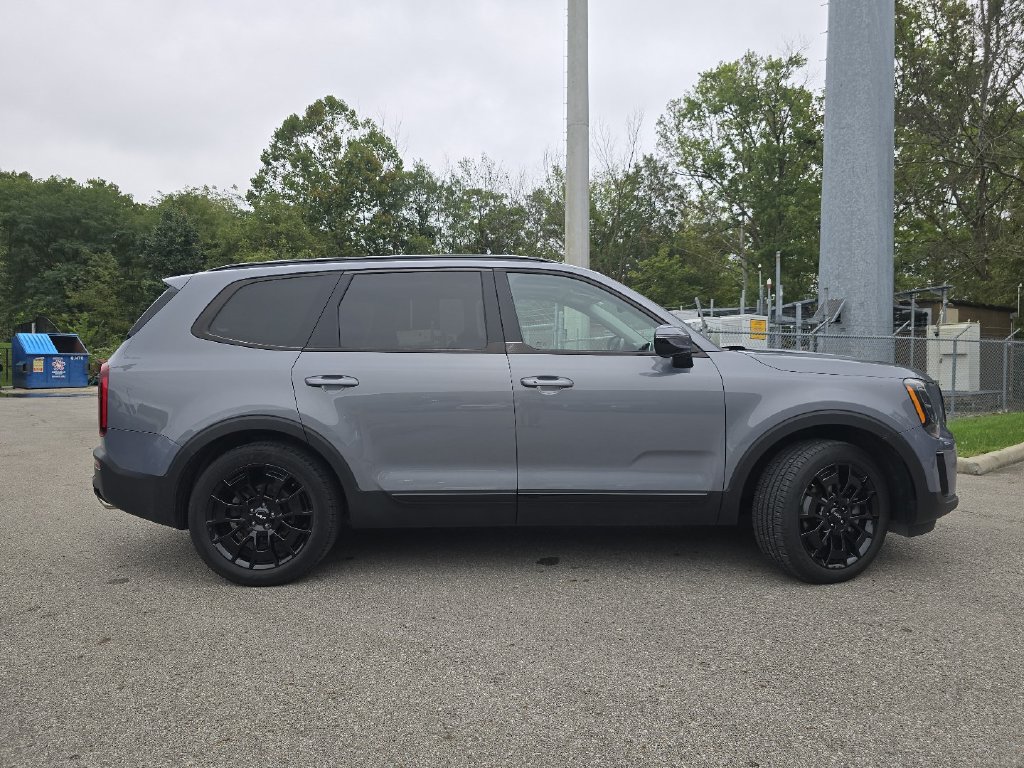 Used 2022 Kia Telluride SX w/ Nightfall Edition Package AWD/4WD image 18