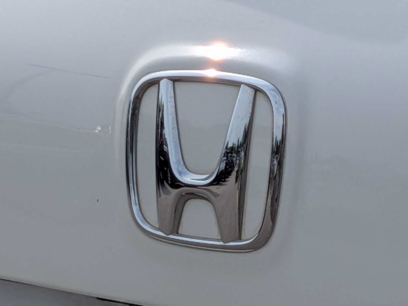 Used 2017 Honda Pilot Elite image 12