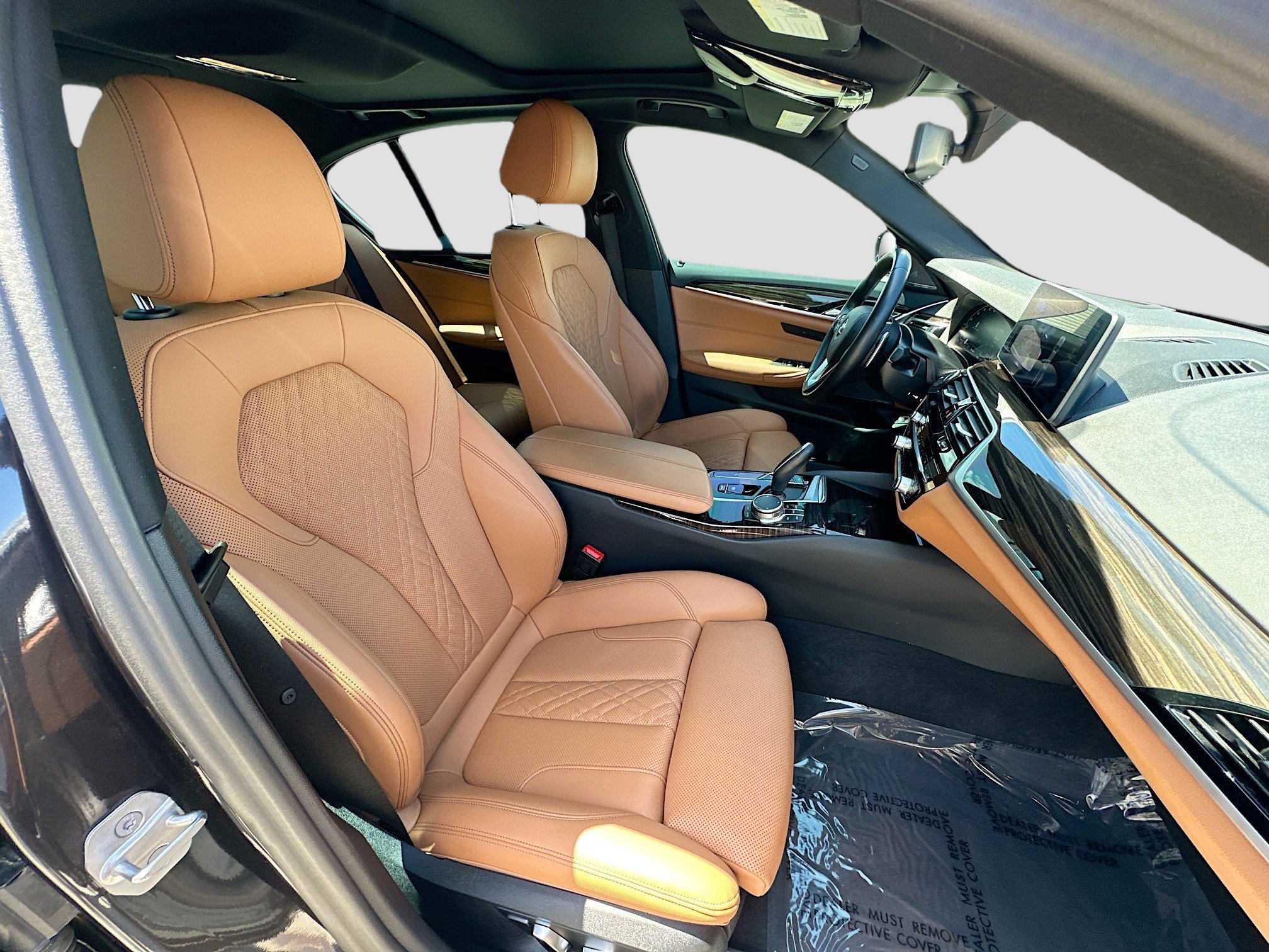 Used 2023 BMW 540i w/ Premium Package image 27