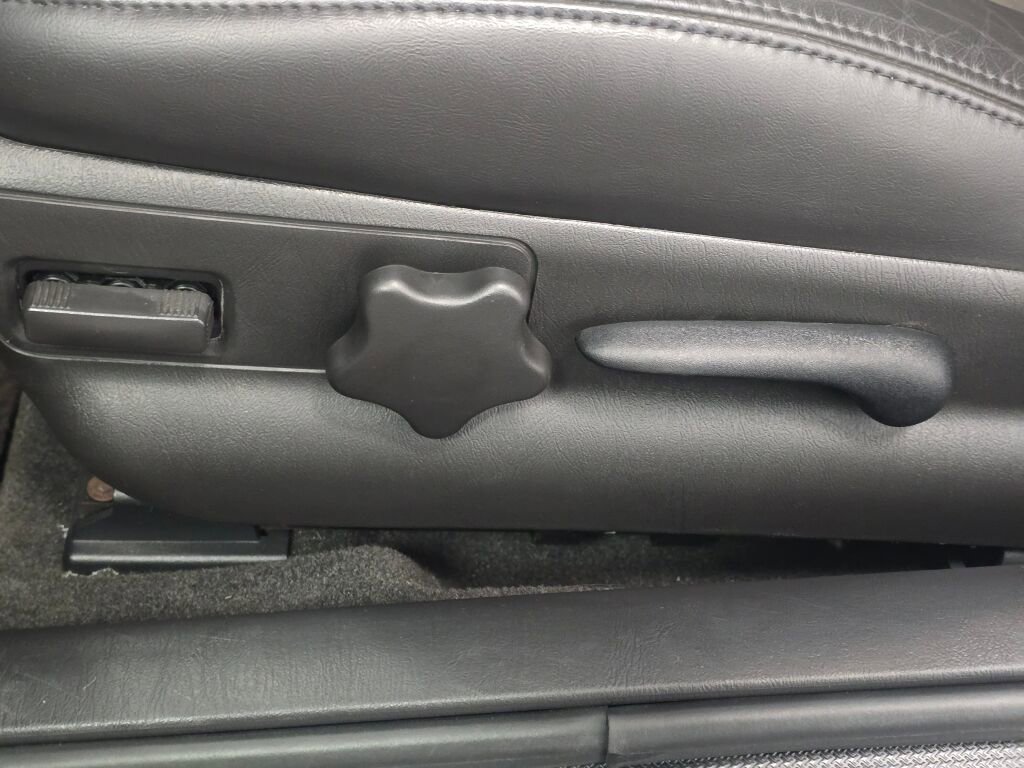 Used 2002 Chevrolet Monte Carlo SS w/ Preferred Equipment Group image 85