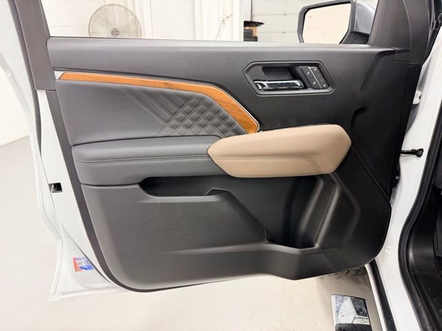 Certified 2025 GMC Canyon Denali AWD/4WD image 23