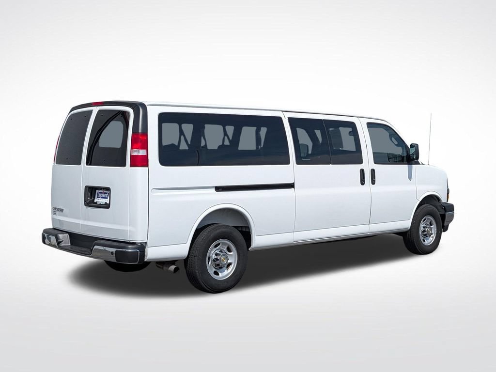 Used 2025 Chevrolet Express 3500 LT w/ LT Preferred Equipment Group RWD video 3