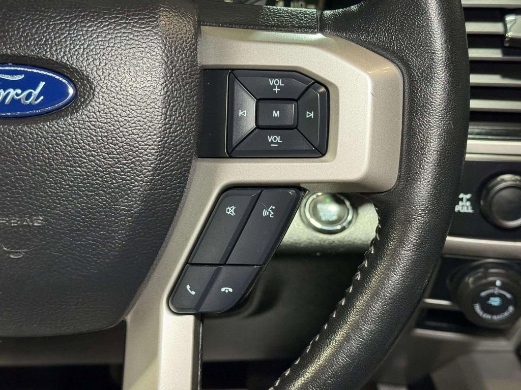 Used 2018 Ford F150 Lariat w/ Equipment Group 502A Luxury AWD/4WD image 11