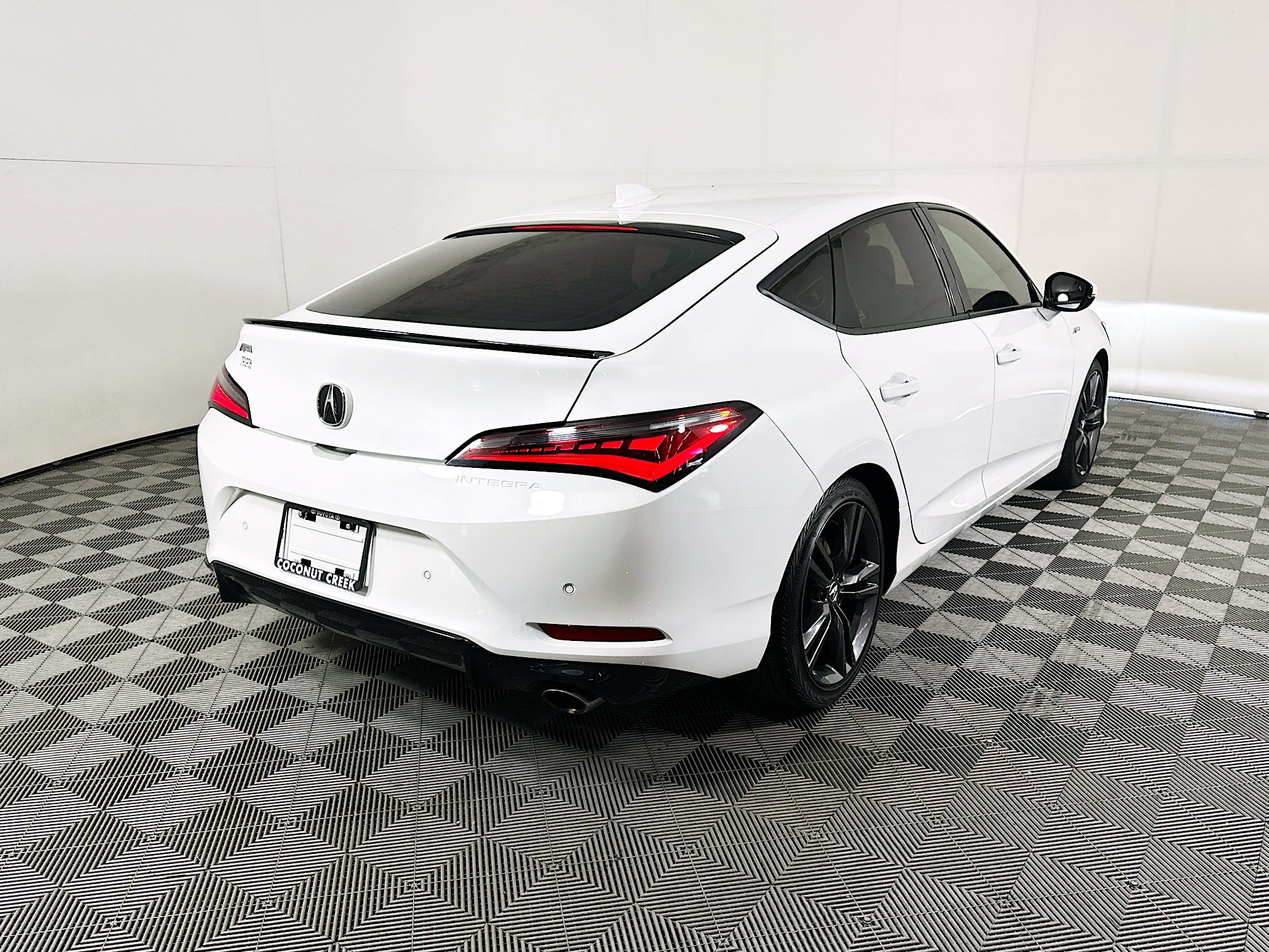 Used 2024 Acura Integra A-Spec w/ Technology Package FWD image 3