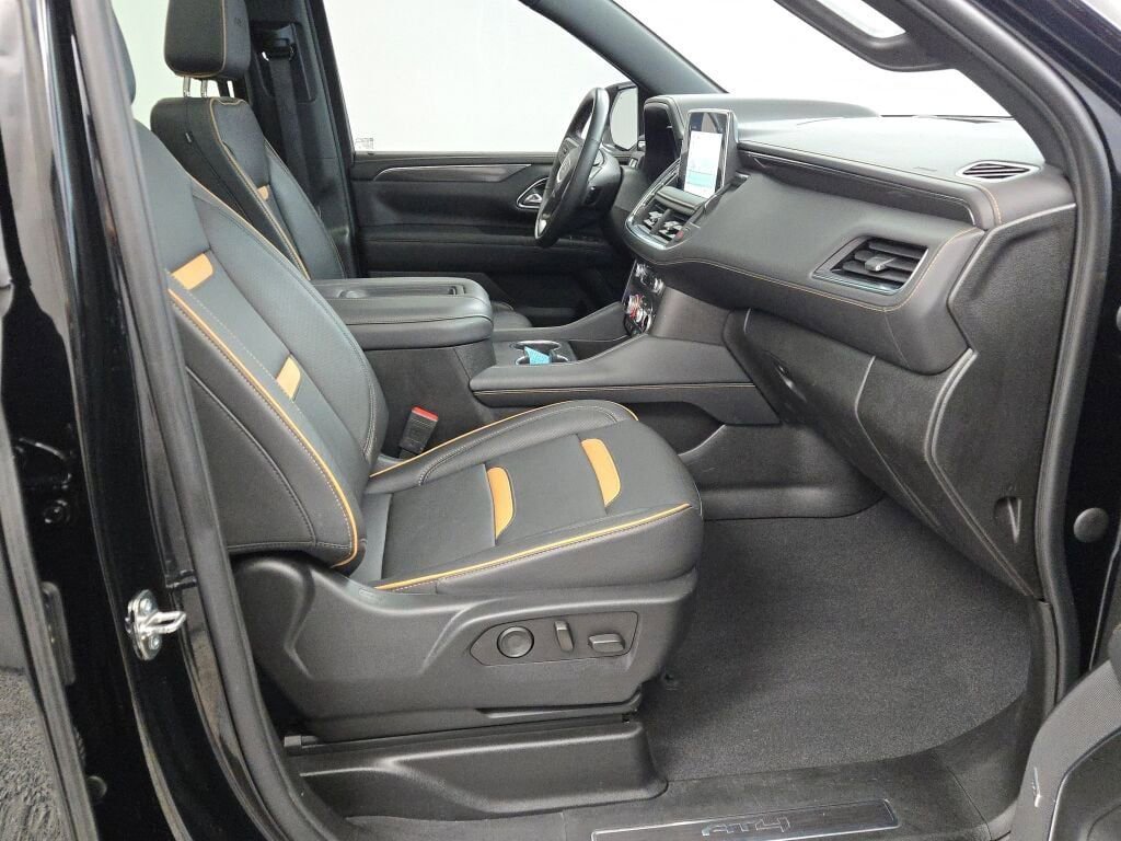 Used 2023 GMC Yukon AT4 image 7