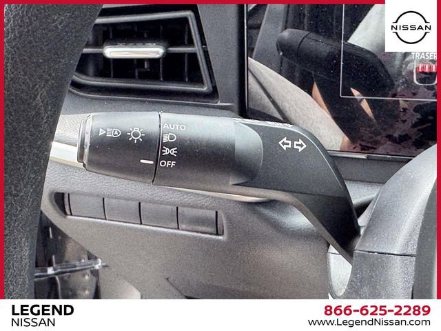Used 2025 Nissan Kicks S AWD/4WD image 21